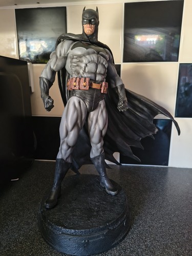 Batman figurine 38cm giant - 38cm,