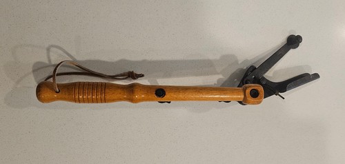 Vintage hand held trap clay - vintage, hand-held