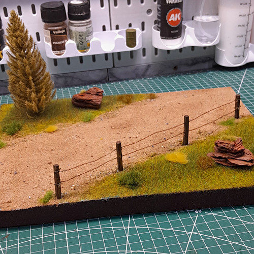 Dirt road diorama base - dirt,