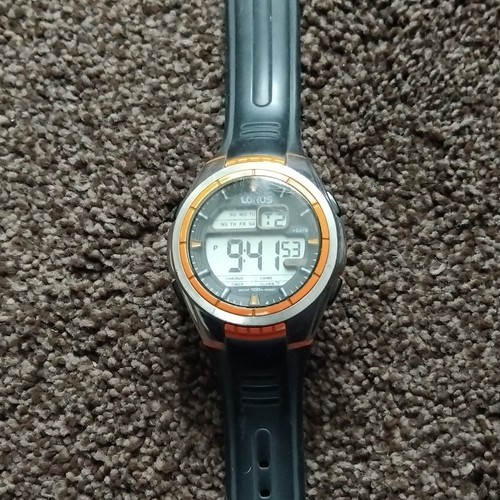 Lorus digital quartz 100m - lorus,