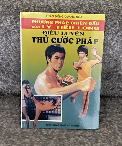 Bruce lee rare book - rare,