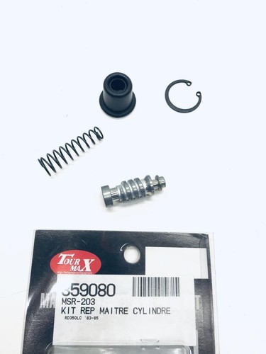Front brake master cylinder