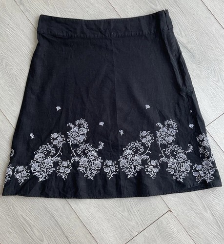 Peacocks black embroidered - black,