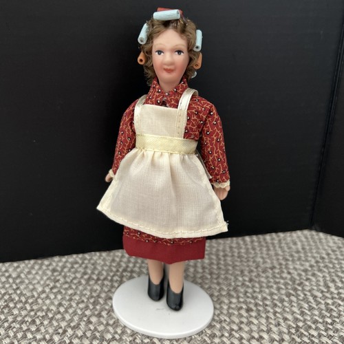 Rare dolls house 12th scale - house,