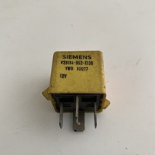 #2459 ROVER 200/400/25/45/75/800 LANDROVER MG ZR ZS ZT RELAY V23134-B52-X130