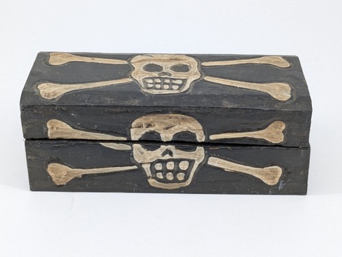 Vintage skull trinket - skull,