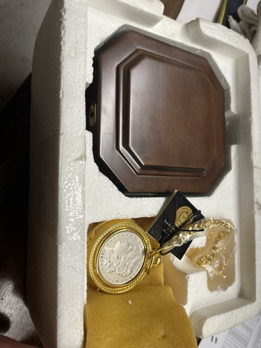 Franklin mint 1921 morgan - mint,