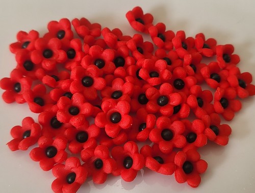 Edible poppy coloured - edible,
