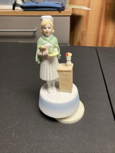 Vintage growing girls nurse - up,
