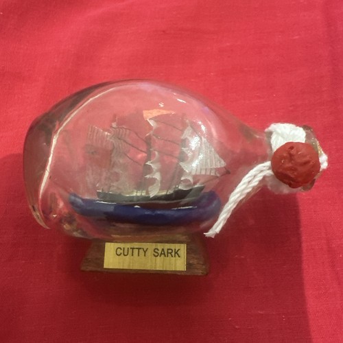 Cutty sark ship abottle - sark, ship-in-abottle