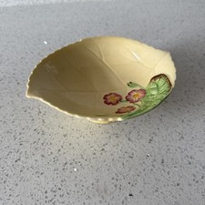 Carlton Ware Yellow Leaf Dish Primula primrose Australian Design