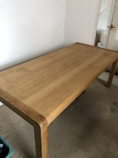 Habitat Radius Solid Oak wood