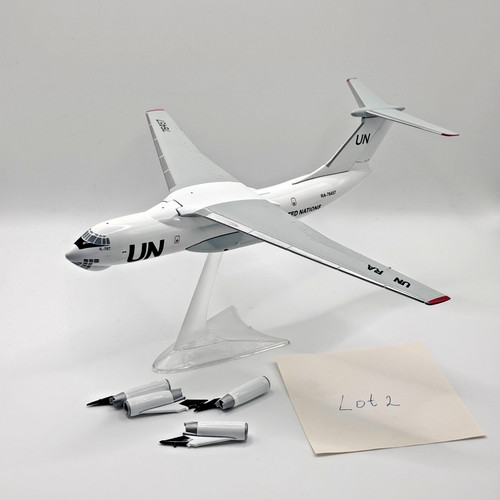 Ilyushin 1 200 scale - ilyushin, un
