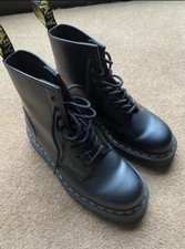 Dr. Martens Air Wair Black