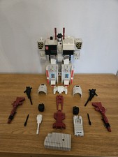 G1 Transformers Metroplex.
