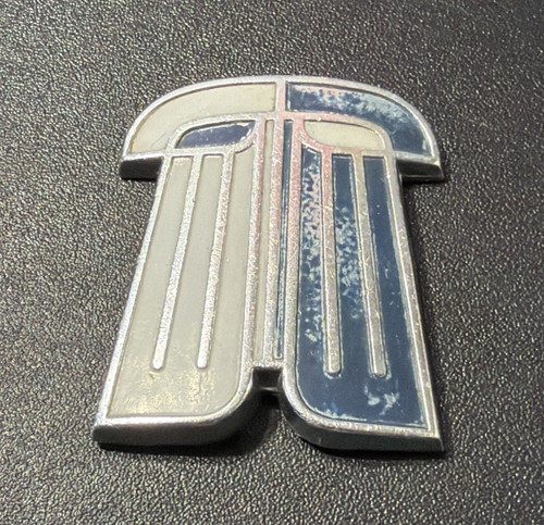 Standard triumph vintage - standard, metal