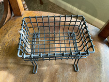 Vintage-style wire soap dish