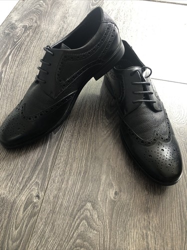 Size eu45 black brogues - eu45,