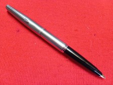 Parker 45 Fountain Pen. Flighter/CT&Black Tassie. 14ct Gold Fine Nib. Converter