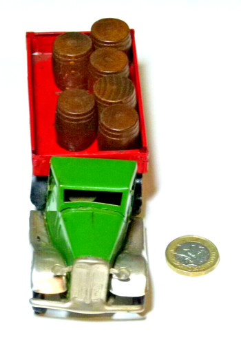 Rare tin plate triang - tin,