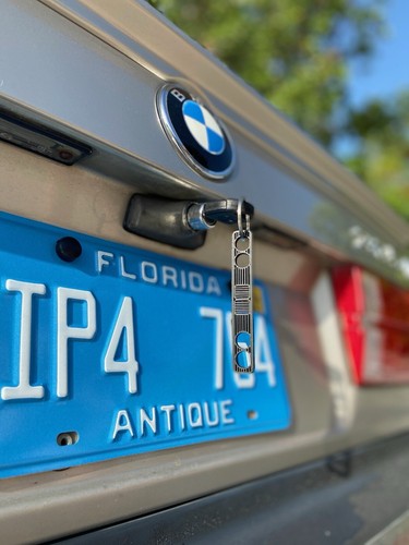 Bmw e30 keychain 325i - bmw,