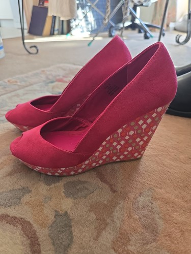 Fuschia pink high wedge - pink,
