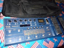 AWESOME VOX TONELAB SE MULTI EFFECTS , VALVE , WITH VOX GIG BAG AND ADAPTOR