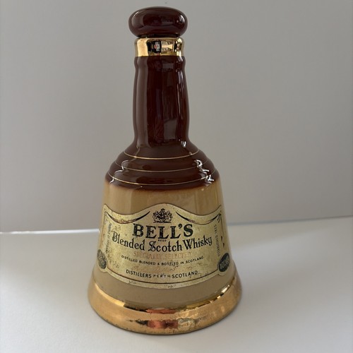 Vintage wade ceramic bells old - wade,