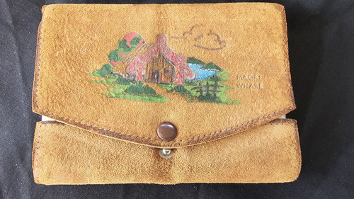 Vintage maori ware suede - ware,