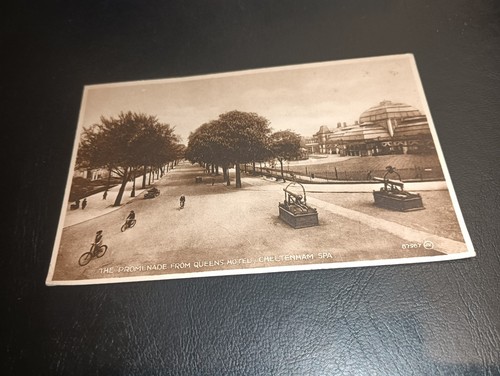 The promenade from queen - from, queen's