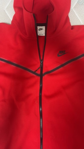 Red tech fleece - red,