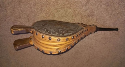 Carved vintage wooden - , fire
