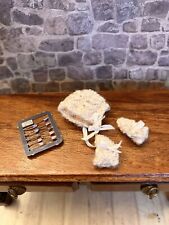 Dolls House 1/12 Scale Miniature Baby Accessory Set Bonnet Mittens Nappy Pins