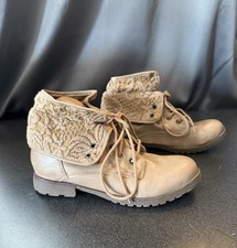 Rock & Candy women’s Size 7