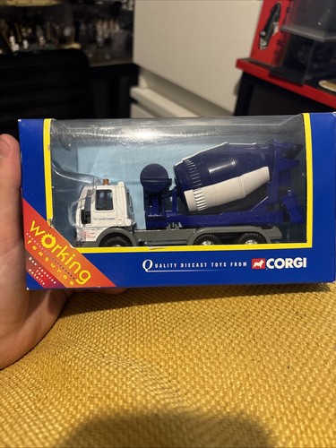 Corgi ty87901 ford cargo - corgi,