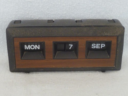 Vintage plastic 1970 - 1970's, faux