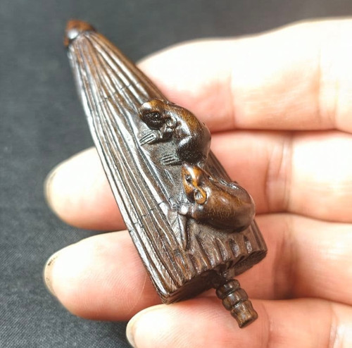 Mouse umbrella netsuke wood - mouse,
