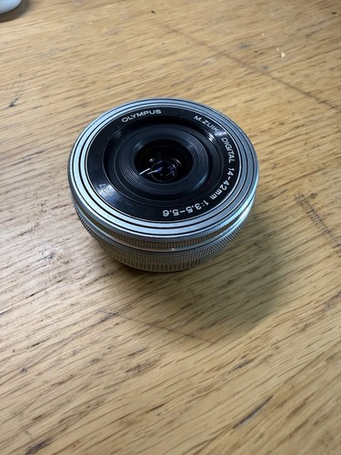 Olympus zuiko 42mm - m.zuiko, 14-42mm