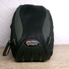 Lowepro Apex 20 AW Digital Camera Case Compact Soft. Green/black