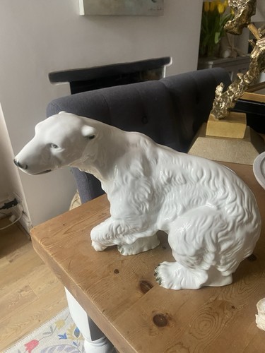 Rare royal dux polar - rare, bear