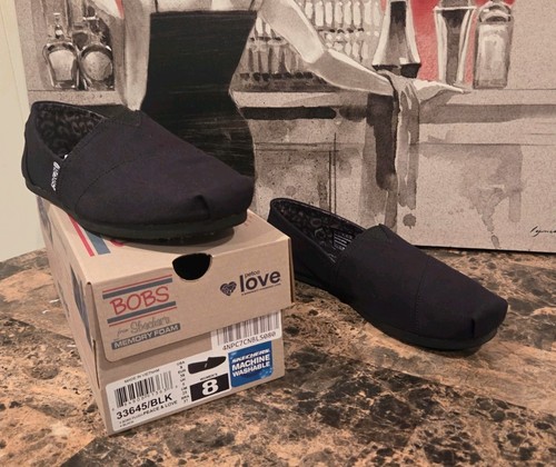 Nwt skechers bobs plush - nwt!,