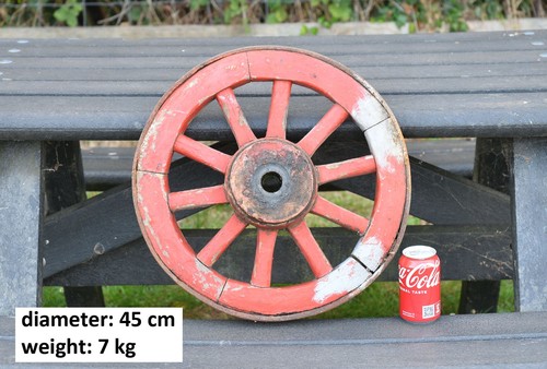 Vintage old wooden cart - , wagon