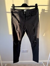 Hera London Men’s Super Skinny Ripped & Repaired Black 28S
