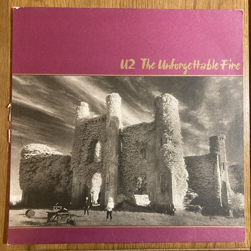 The unforgettable fire - u2,
