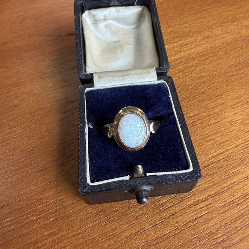 Opal ring 9ct gold - ring,