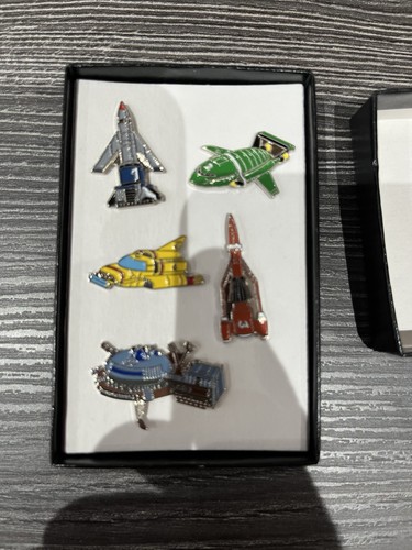 Thunderbirds tie pins badges - thunderbirds,