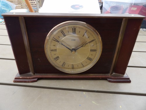 Vintage metamec quartz - quartz, mantel