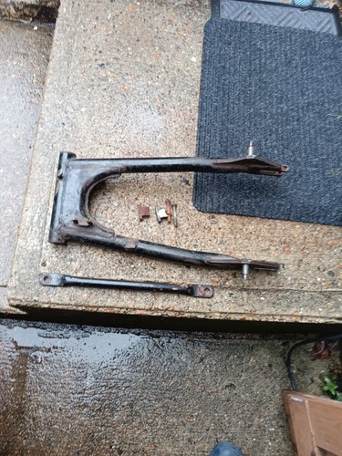 Suzuki 380 swinging arm - suzuki,