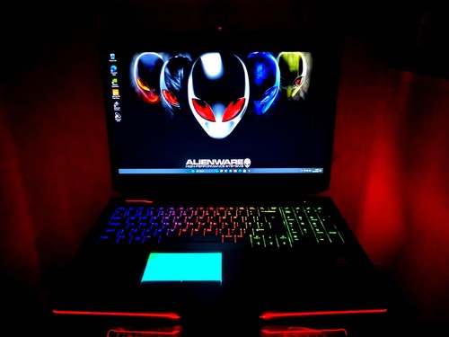 Boxed inch alienware dell - 17,