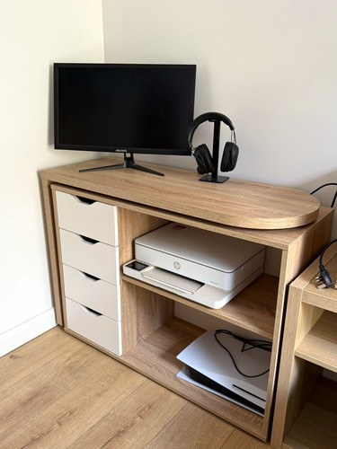Shaped corner desk light - corner,